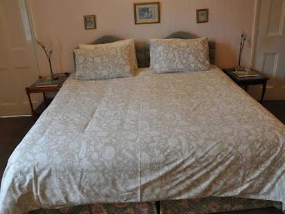 Heath House Bed & Breakfast Dewsbury Bagian luar foto