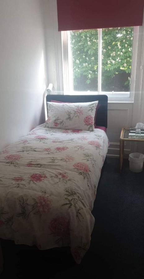 Heath House Bed & Breakfast Dewsbury Bagian luar foto