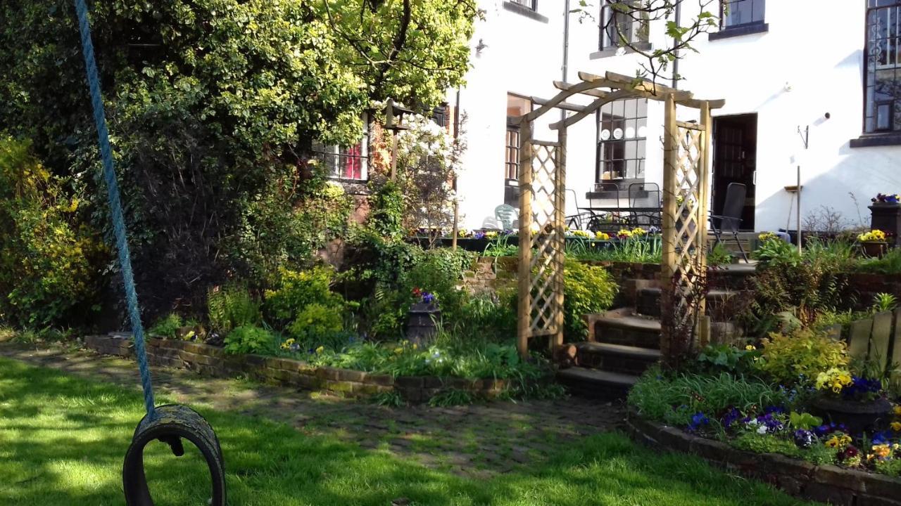 Heath House Bed & Breakfast Dewsbury Bagian luar foto