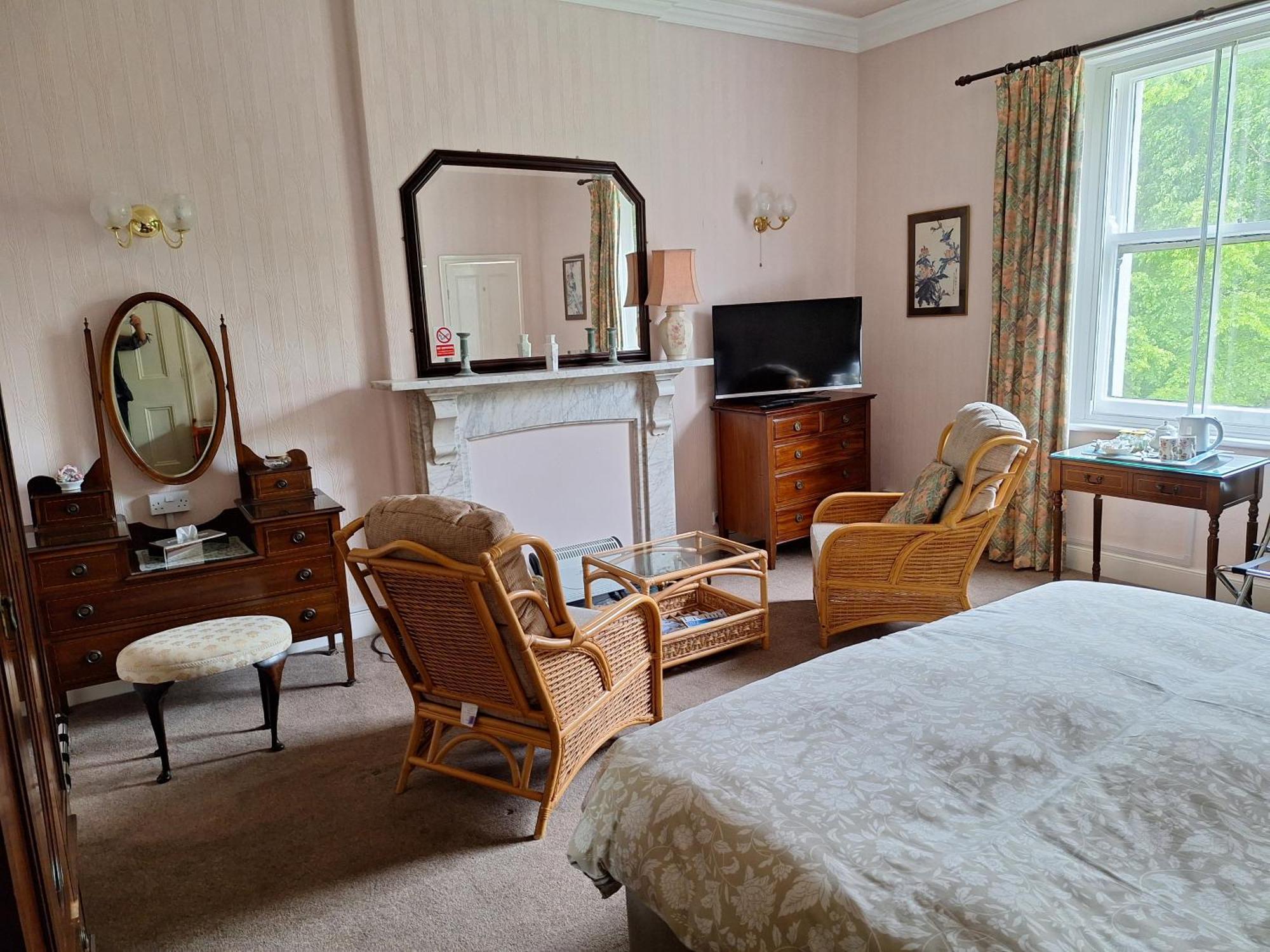Heath House Bed & Breakfast Dewsbury Bagian luar foto
